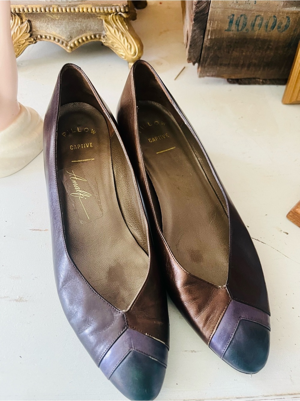 Leather Vintage  Amalfi by Rangoni Leather Flats